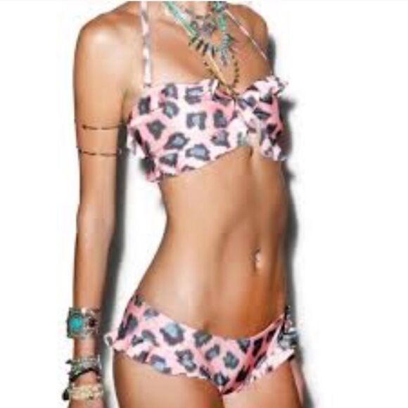 NWT Wildfox Pink Leopard Cheetah Ruffle Bikini - Picture 1 of 5